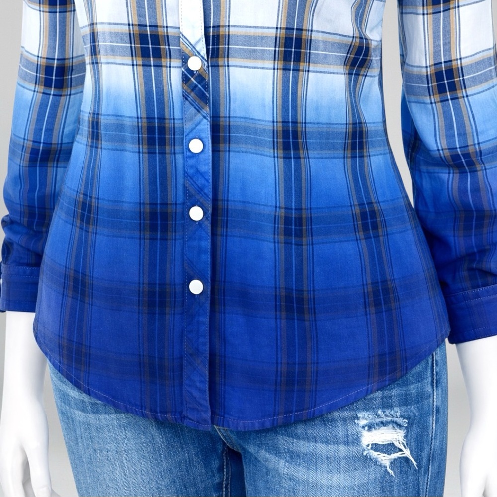 Cato V-Neck Dip-Dyed Plaid Double Pocket Flannel - Picture 3 of 11